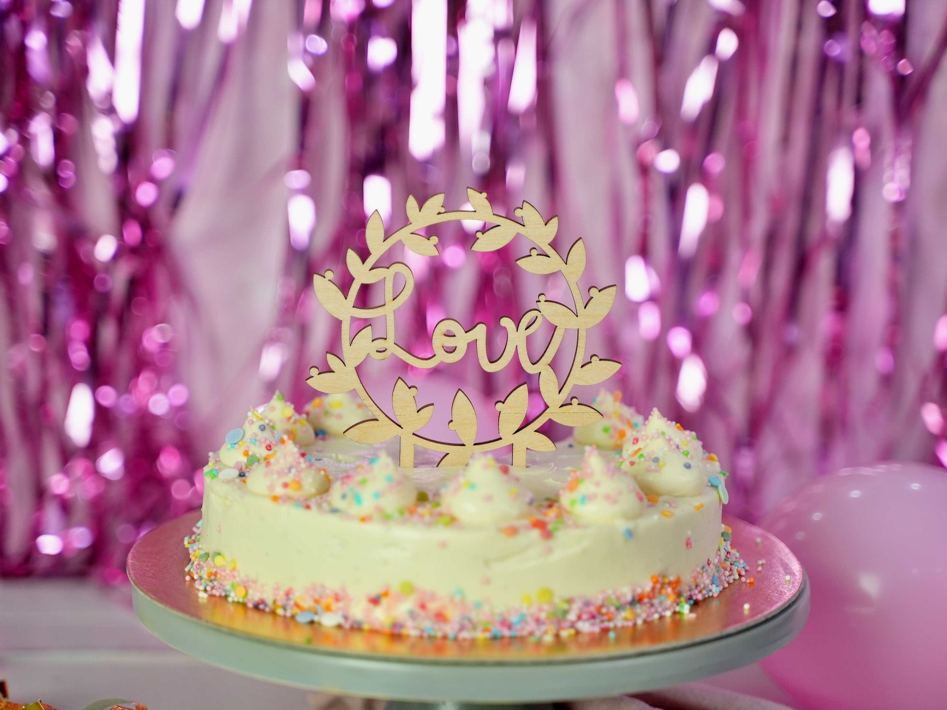 Kikis Cake Topper - Love -  von Kikis Kitchen - Nur €5.90! Bestelle jetzt Kikis Kitchen